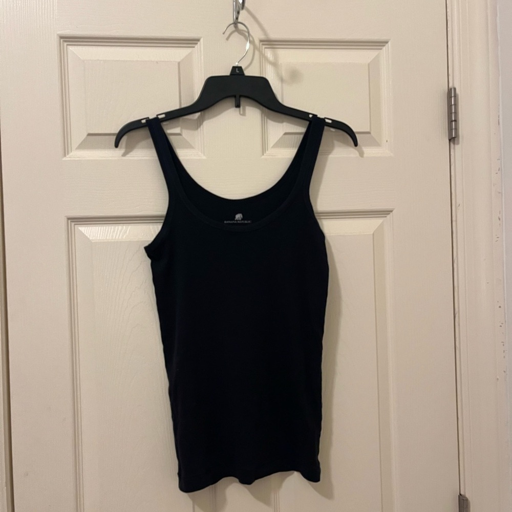 Banana republic navy tank